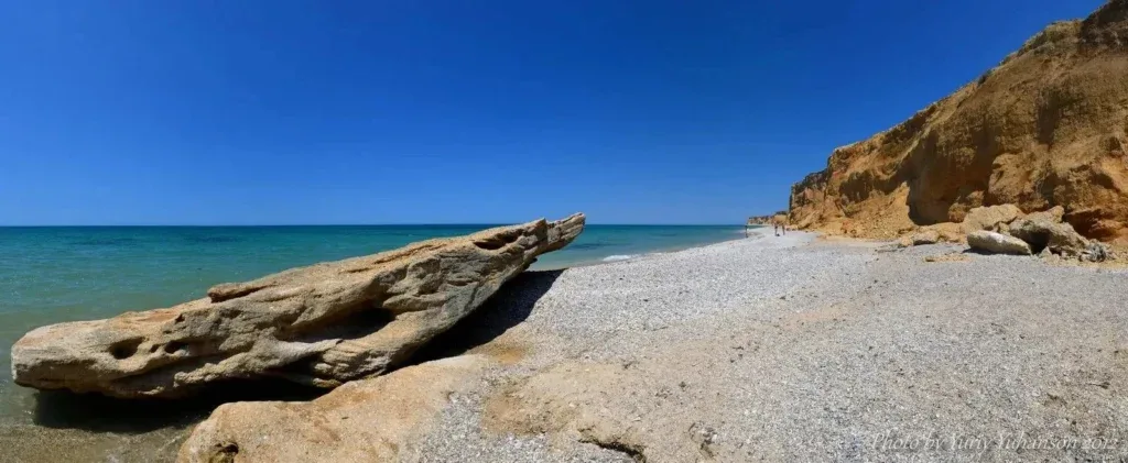Кача: там, где рыжие скалы встречаются с морем